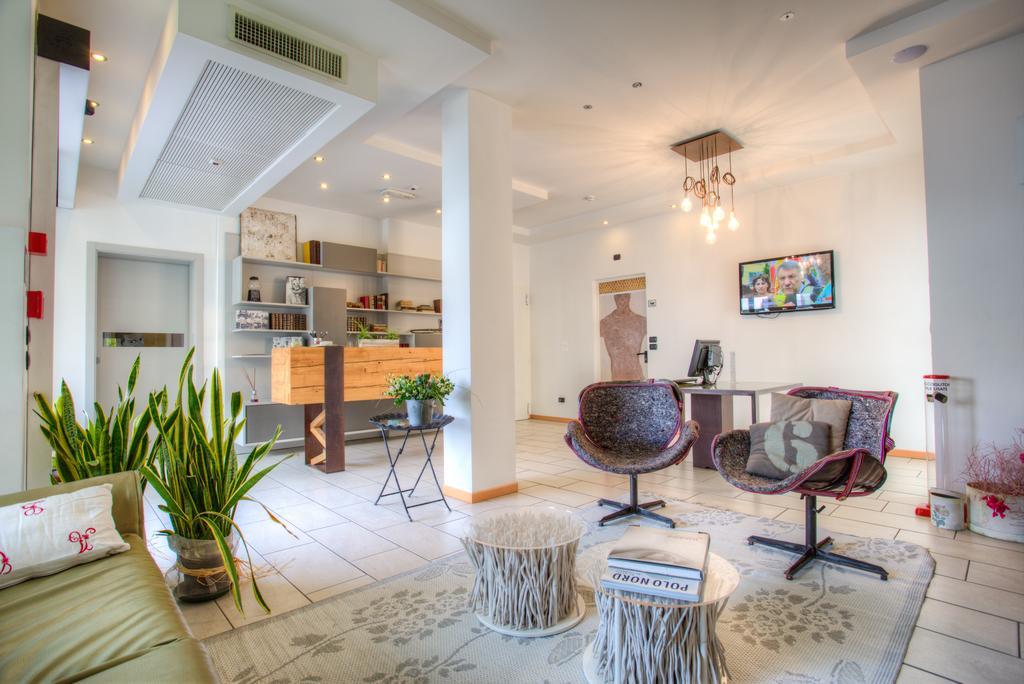D-Place Hotel & Suite Riccione Zewnętrze zdjęcie